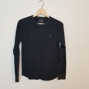 American Eagle Black Thermal Classic Fit Shirt